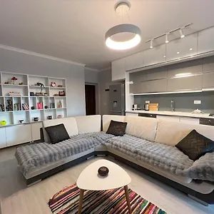 https://apt-gallery-city-center-view.albaniahotels.org